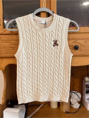 Primark Cream Cable Knit Sweater Vest